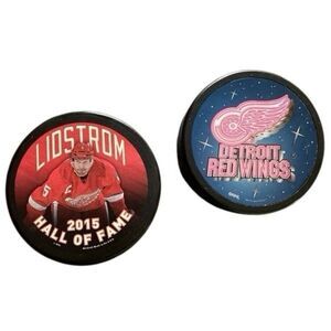 NHL Detroit Red Wings puck bundle Lidstrom 2015 hall of fame vintage lot